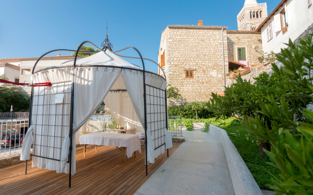 Arbiana Heritage Hotel