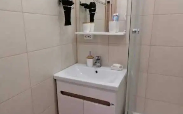 Квартира 50 лет Октября 33