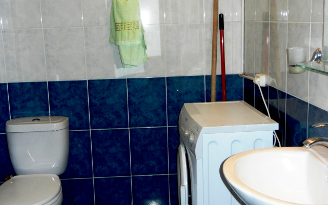 Na Ploschadi Respubliki Apartments
