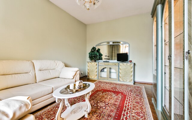 Na Prospekte Kutuzova 21 Apartments