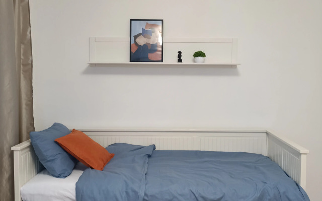 Na Beregu Nevy Flat