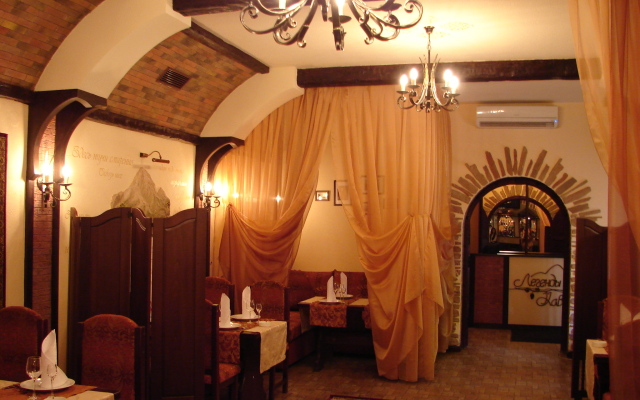 Zolotoj Lev Hotel