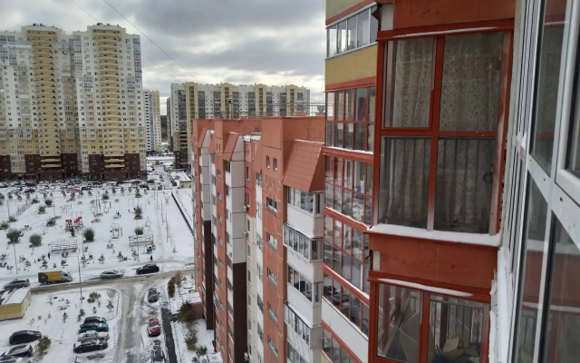 Brauni V Akadem Riversaid Apartments