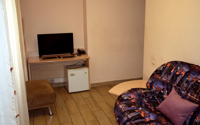 Мини-отель Золотое крыло Ленина 51