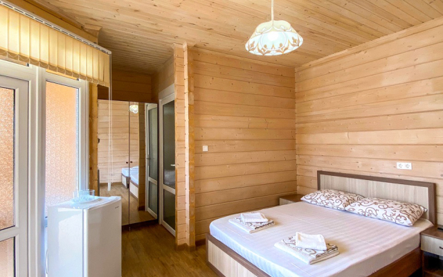 Roza Vetrov Guest House