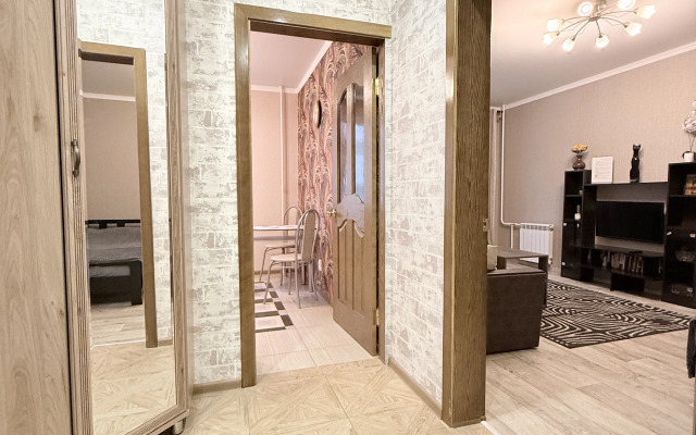 Квартира на Вячеслава Клыкова 80