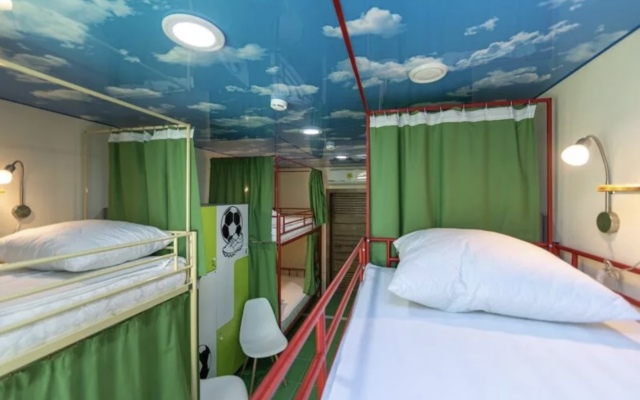 Хостел Bamboo Hotel