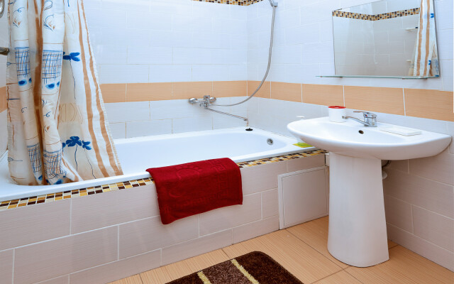 Квартира с балконом на Котлярова 13