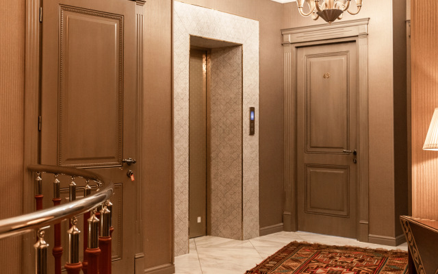 West Inn Palace Hotel