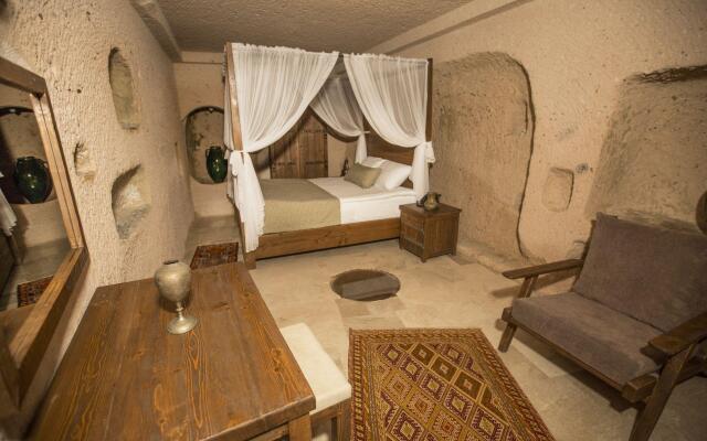 Helike Cave Suites
