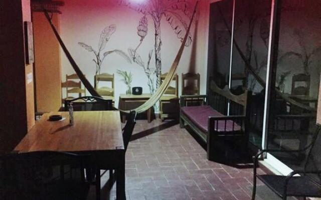 Los Nardos Hostel by Rotamundos Hotel