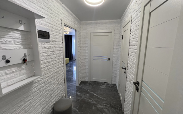 Na Zavelichenskoy Flat