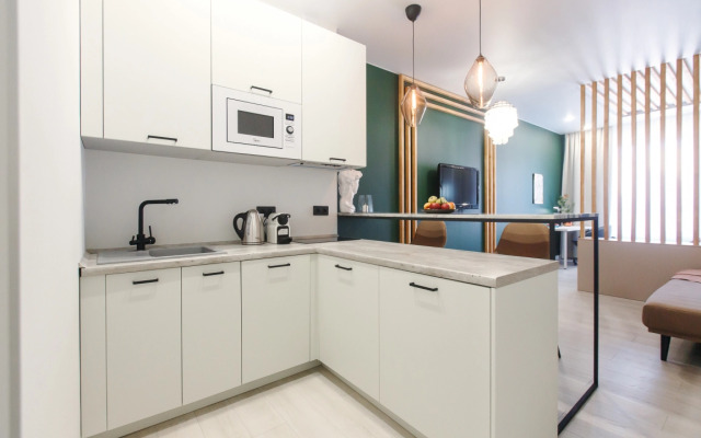 Uluchshennye s Krovatyu i Divanom v Istoricheskom Centre 37m Apartments