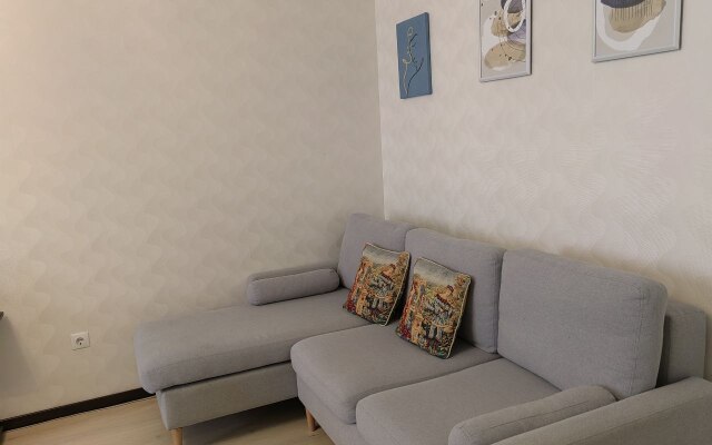 Teply Bereg V Otlichnom Dome Apartments