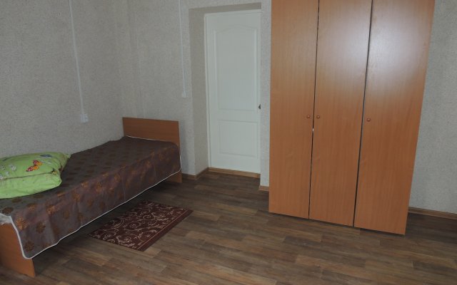 U Avtostantsii Hostel