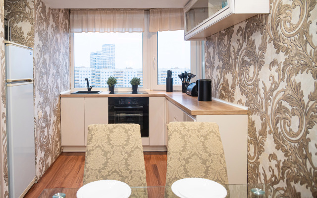 Trekhkomnatnaya v Tsentre ryadom s Galleria Minsk Flat