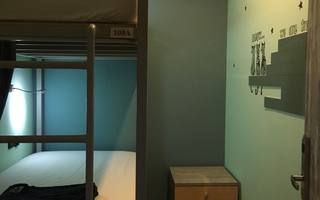 Asleepbylantana Hostel