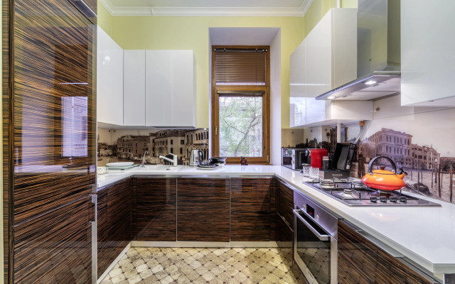 Апартаменты Превосходная квартира у парка Горького