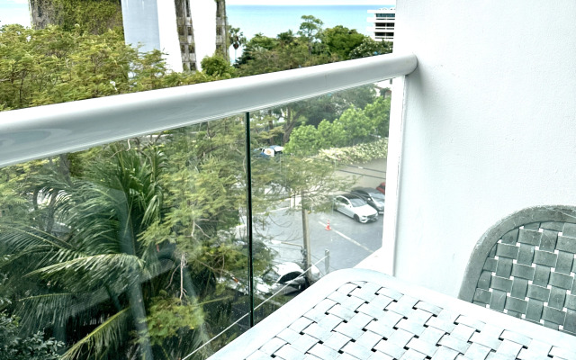 Serenity Wongamat Apartments