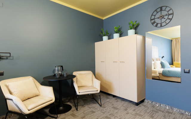 Simple Hotel B9 Furnished rooms