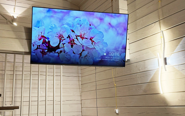 Частный дом Белый и сосны