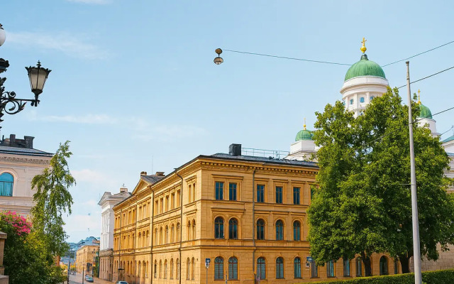 Senate Hotel