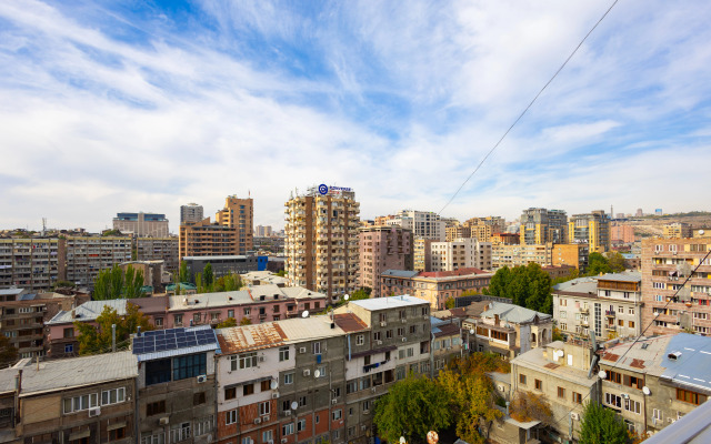 2-K, Ulitsa Yeznika Kokhbatsi, Ko333 Flat