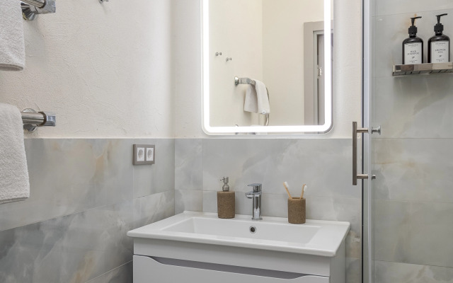 Апартаменты Кварт-Отель, Новый Арбат, 26 (3)