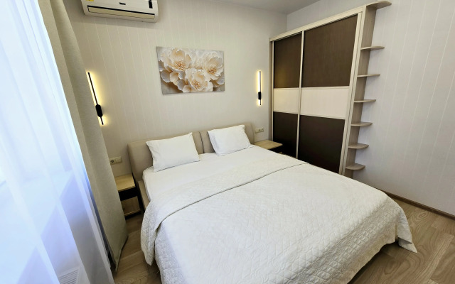 Aleksandrovskiy Sad Apartments