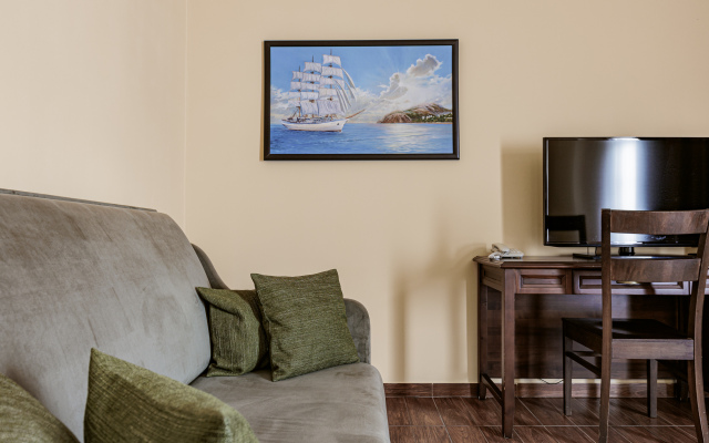 Chalet Provence Hotel