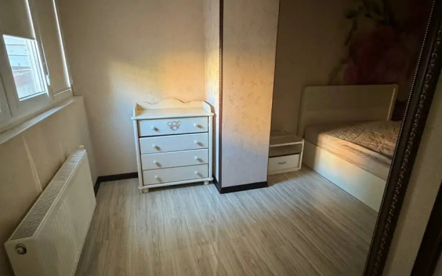 Na Pervom Etazhe, Prostornaya, Tsentr Pyatigorska Flat