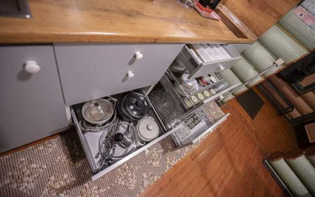 Petel Private house