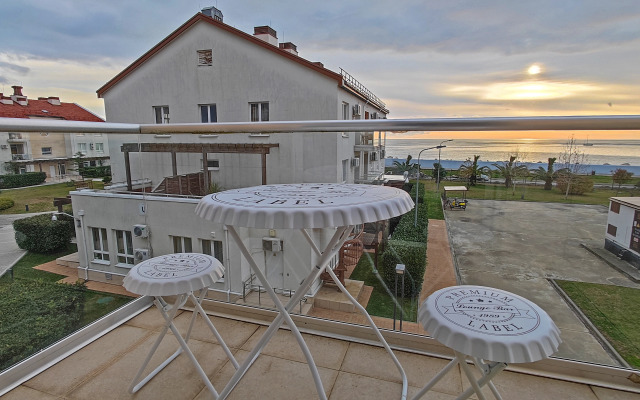 s 2mya Spalnyami - Goldwing Flat