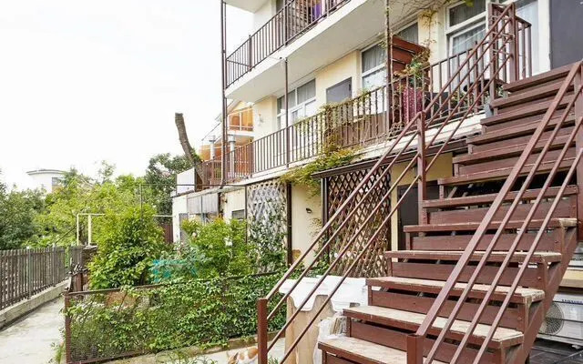 Na Krasnoy 27 Flat