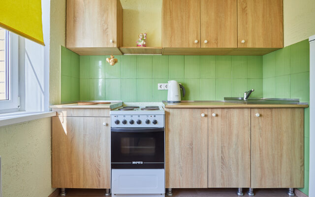 Kvartira Ryadom S Ulitsey Krasnykh Partizan Apartments