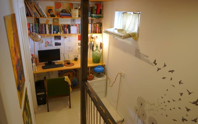 Helen and David Bird's Nest Apartments