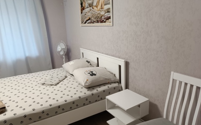 Апартаменты Лунная 43В