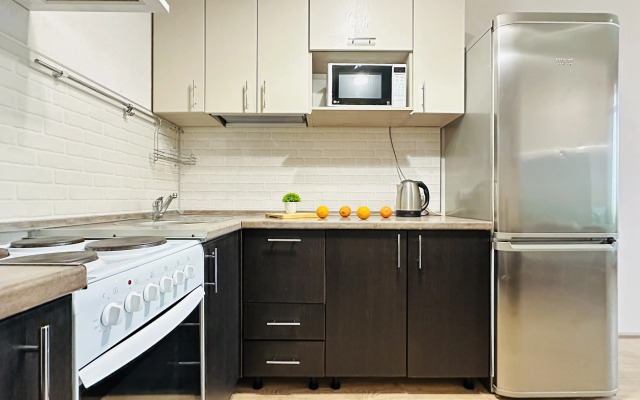 Ujutnaja Evro-dvuhkomnatnaja na 25 jetazhe Flat