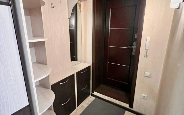 Апартаменты Сутки Как Дома на Народной 68