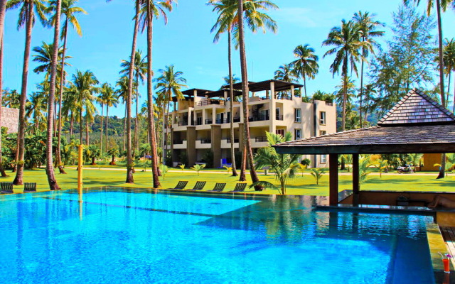 Siam Royal View Apartments