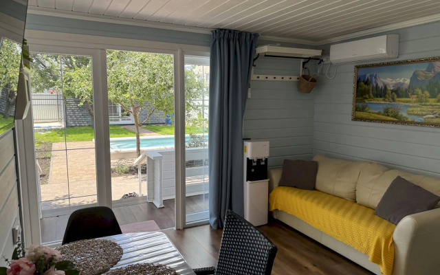 Частный Дом 550 с Тёплым бассейном Сауна Мангал Голубая Бухта