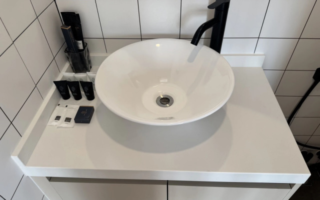 Milaya s Basseynom Ryadom s Morem Flat