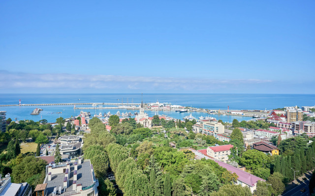 Апартаменты с Шикарным Видом на Море в Центре Сочи