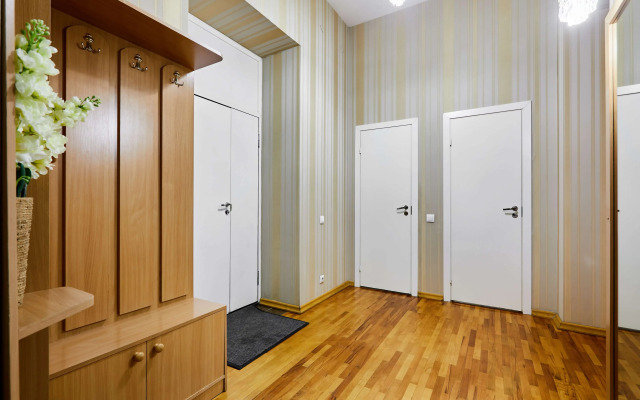 Flatstay S Erkerom I Vysokimi Potolkami Apartments