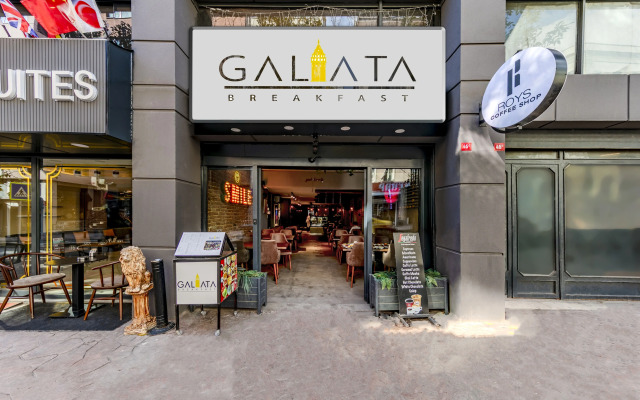 Отель Roys Hotel & Suites