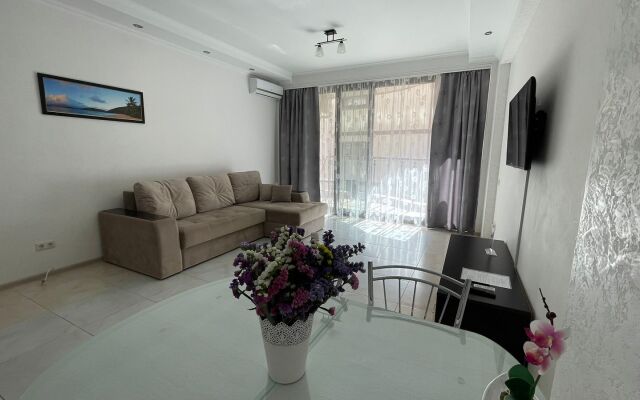 U Morya Zhk  Valensiya Flat