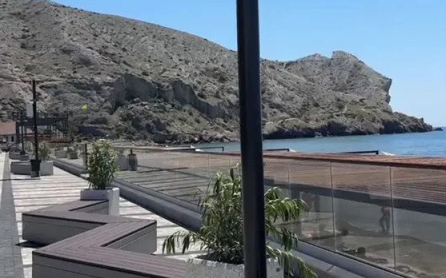 Апартаменты на Набережной 75к4 (104.4)