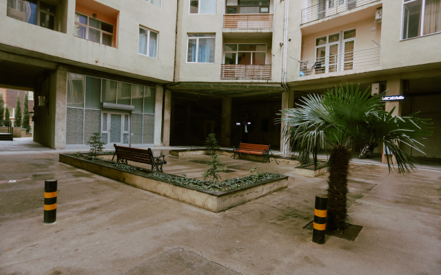 Happy Holidays Apartments