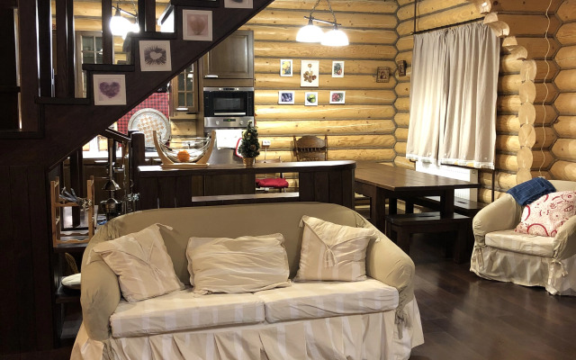 Гостевой Дом с Клёвой Рыбалкой в Своём Пруду, Около Реки