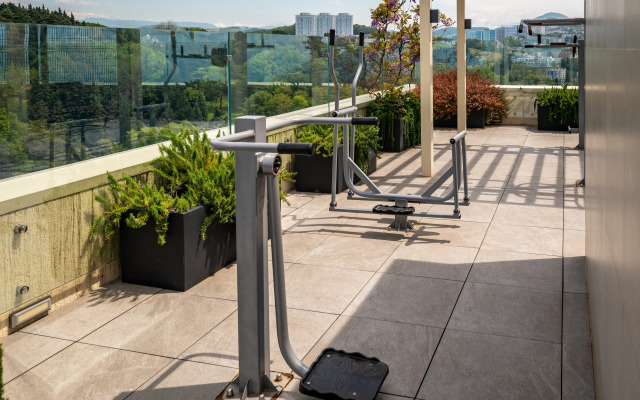 Metropol y Tropicheskogo Parka Apartments 5